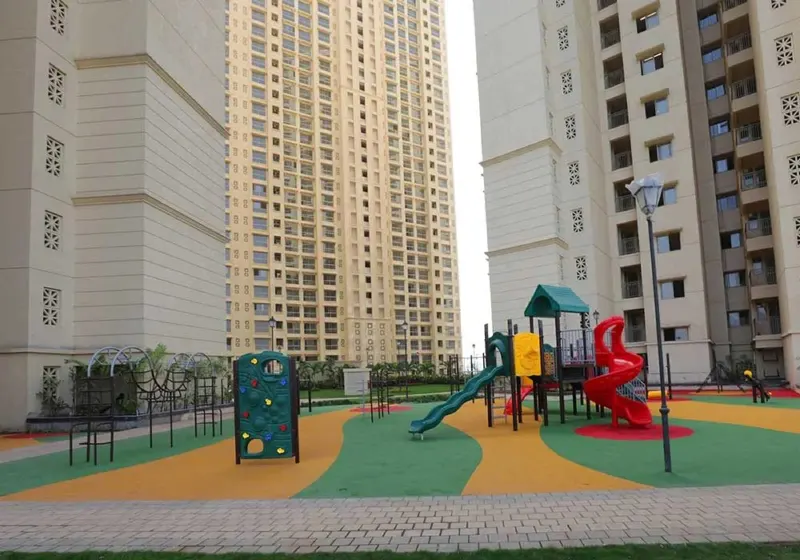 Zeus, Hiranandani Fortune City, Panvel photo 5
